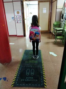 AHORA LOS ZAPATOS...